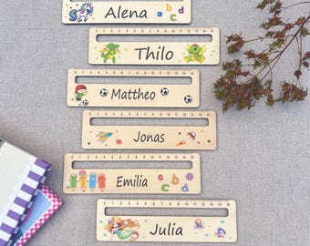 Lesehilfe personalisiert mit Lineal - mit Name - Geschenk zur Einschulung 2026 - Perfekt für Grundschule und Lesetraining UVDruck