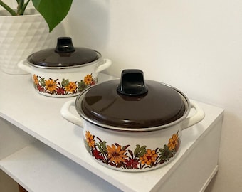 Retro Vintage 70’s Floral Enamel Saucepans | Set of 2 | Bright Flower Design | Unique Gift Idea