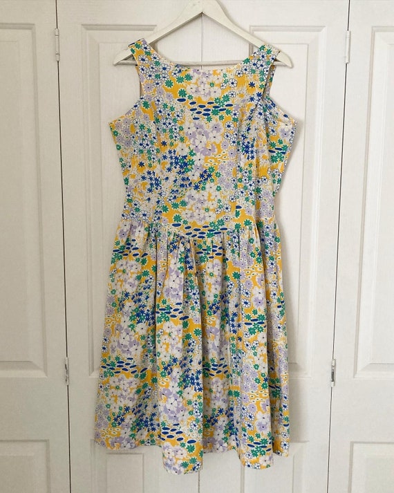 Retro Vintage Handmade Yellow and Blue Floral Sum… - image 1