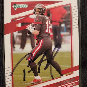 Tom Brady Authentic Hand Signed 2021 Donruss Football Card Autographed New England Patriots Auto Tampa Bay Buccaneers MVP