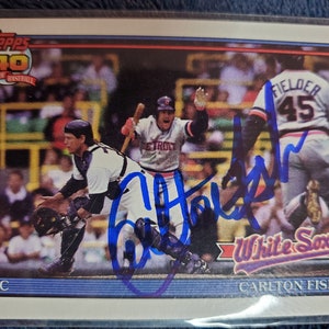 Carlton Fisk Signed 1991 Topps Baseball Card HOF Autographed Chicago White Sox HOF Hall of Fame Boston Red Sox Autograph