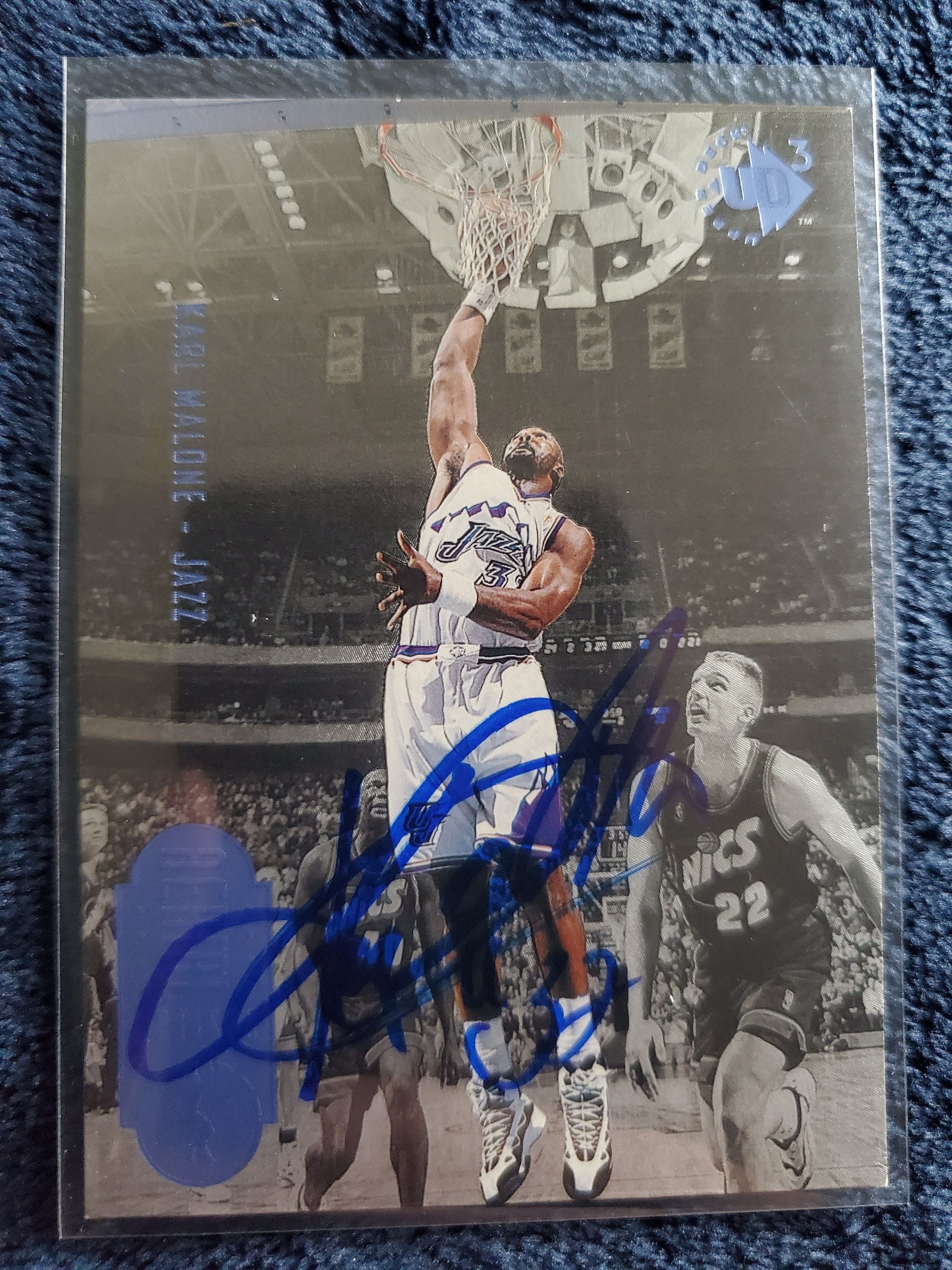 Karl Malone Authentic Hand Signed 1997 Upper Deck Basketball Card 