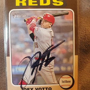 Joey Votto Authentic Hand Signed 2023 Topps Card Autographed HOF Future Hall Of Fame Autographed Auto Cincinnati Reds