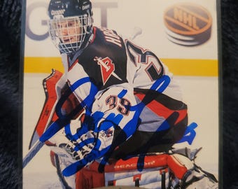 Dominik Hasek Authentic Hand Signed 1997 Pacific Card Autographed Hockey Hall Of Fame Auto Buffalo Sabres Auto Blackhawks Red Wings