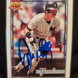 Don Mattingly &quot;Donnie Baseball&quot; Authentic Hand Signed 1991 Topps Baseball Card NY Yankees Future HOF Autographed Auto New York Hall Of Fame