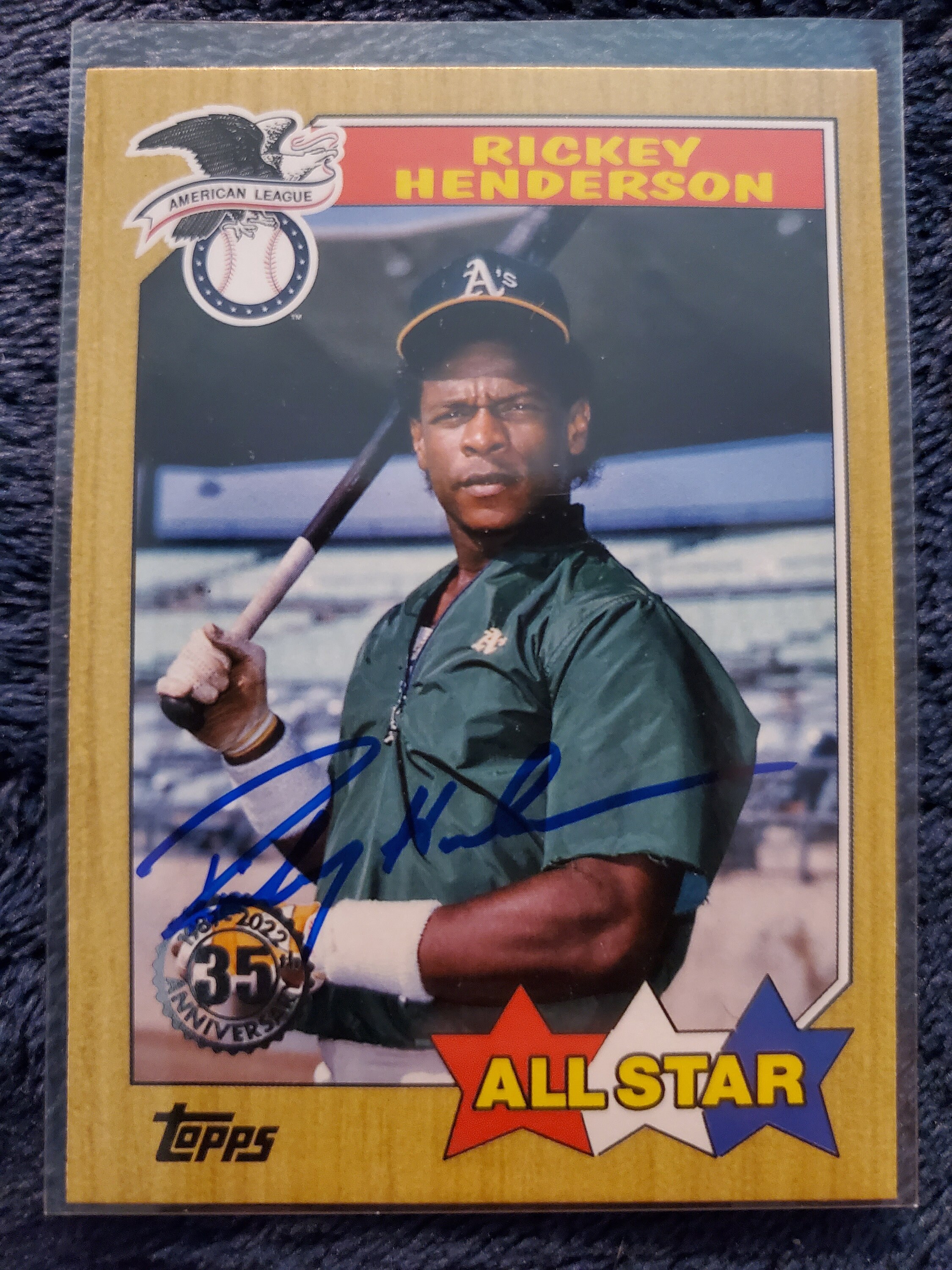 Rickey Henderson Authentic Hand Signed 2022 Topps Baseball Card 