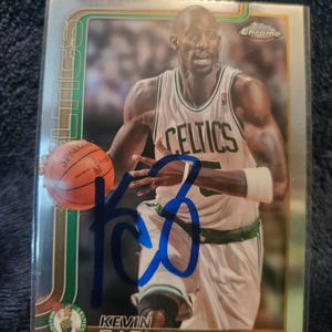 Kevin Garnett Authentic Hand Signed Basketball Card Autographed