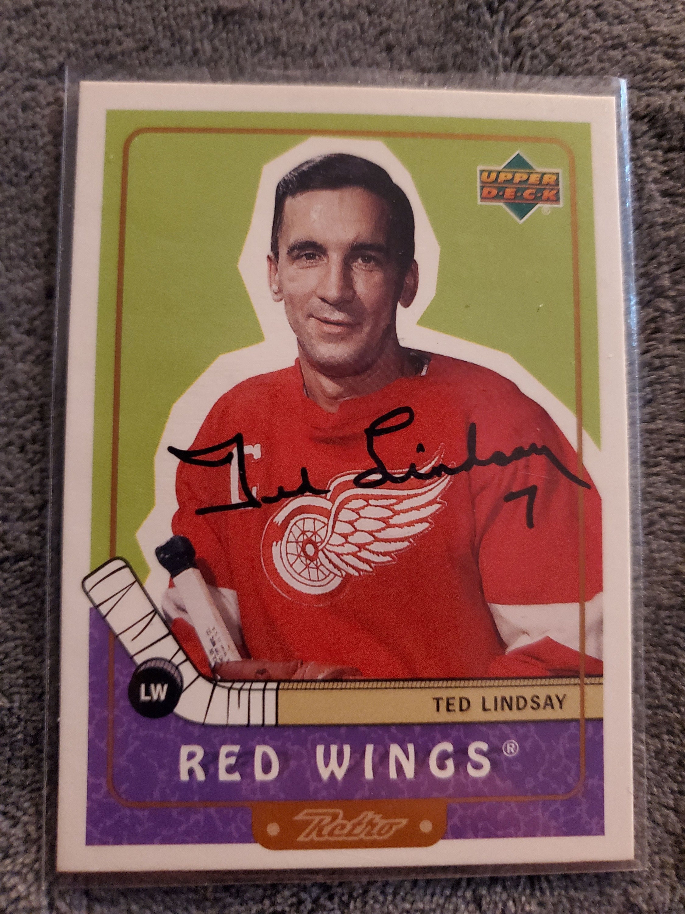 Ted Lindsay Autographed Pamphlet Signed Pamphlet Detroit Red Wings Hockey  NHL!