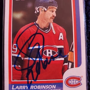 Larry Robinson Authentic Hand Signed 1986 Topps Card Autographed Auto Los Angeles Kings Great Hockey Hall Of Fame HOF NHL Montreal Canadians