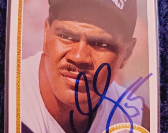 Junior Seau Signed 1990 Upper Deck Card Autographed HOF Hall Of Fame San Diego Chargers autograph Pro Football Hall Of Fame Deceased