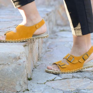 Barefoot Grounding Sandals Women, Copper Rivets, Zero Drop Leather Sole, Wide Toe Box Natural Yellow Suede Leather Sandal