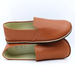 Mocassins pieds nus en cuir faits main : bout large, semelle en caoutchouc