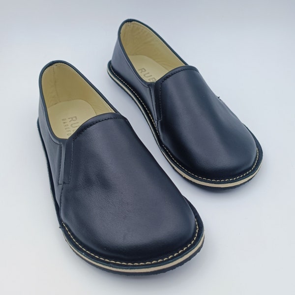 Chaussures minimalistes en cuir noir pieds nus pour hommes, mouvement naturel et durabilité, mocassins à semelle en caoutchouc, talon étroit, bout large, confortable à enfiler