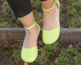 Green Leather Mary Jane Barefoot Sandals, Wide Minimalist Everyday Shoes