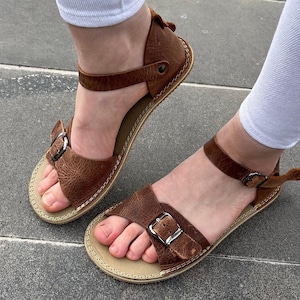 Handmade Leather Barefoot Sandals: Wide Toe, Zero Drop