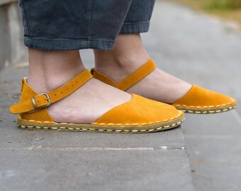 Sandalias Mary Jane de gamuza amarilla, zapatos de cuero descalzos para mujer.