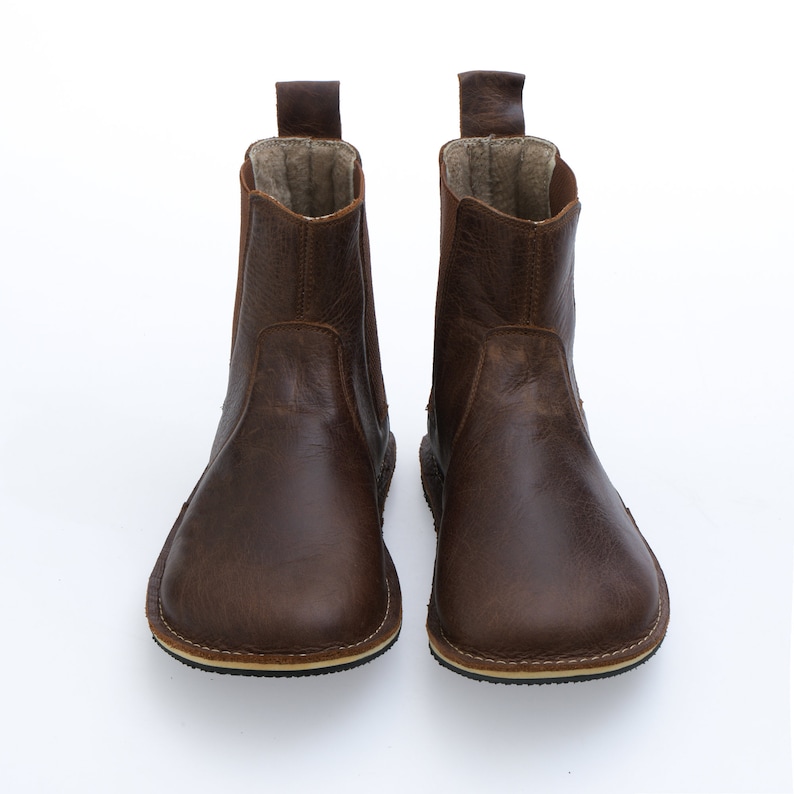 Botines Chelsea de piel marrón hechos a mano: punta ancha, caída cero. imagen 4