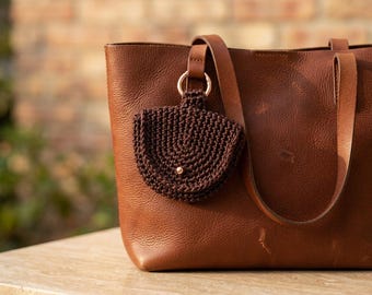 Pocket Buddy – Crochet Pattern Mini Half-Moon Bag with Carabiner