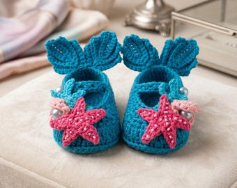 Crochet Pattern for Ariel Baby Shoes (0–3 Months) - Instructions in German, English, French, and Italian