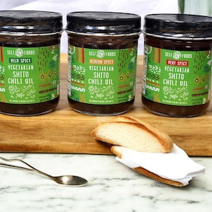 VEGETARIAN SHITO 3 Heat levels, Choose one: Ghana pepper sauce. Delicious Hot Sauce. It makes every meal taste better. Chili sauce/Oil.