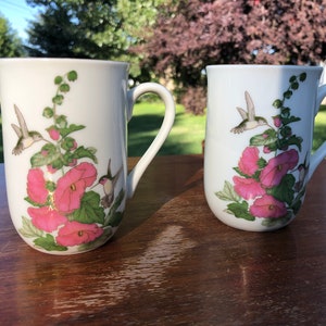 Pink Flower hummingbird coffee mug/Otagiri mug/ two set/vintage cups/kitchenware/coffee mugs/ Japanese cups/bird coffee cup/ceramic cup/