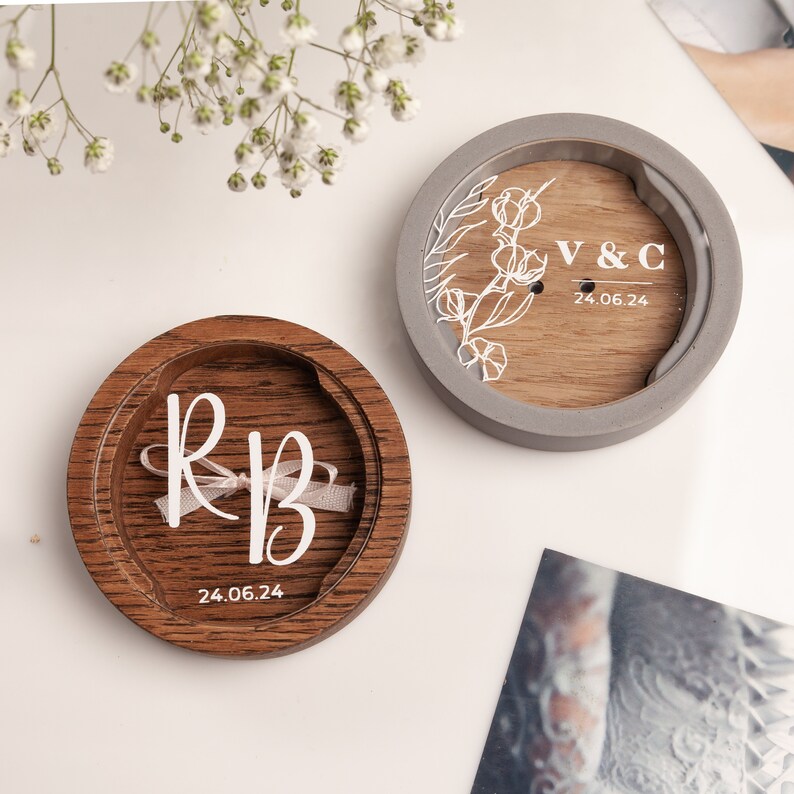 Scatola per anelli in gesso per cerimonia nuziale, cuscini porta-anelli personalizzati, scatola per anelli di fidanzamento solare personalizzata Hölzerne Ringbox Infinity Round Dark oak