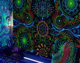Glow Mandala UV Reactive Tapestry Blacklight Tapestry Wall Hanging Psychedelic Fluorescent Tapestry For Living Room Bedroom Dorm Home Decor