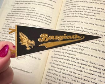 Basgiath Transparent Vintage Sports Pennant Fourth Wing Inspired Sticker