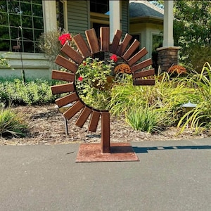 Modern Industrial Metal Sculpture | Abstract Spiral Art | Contemporary Yard Garden Decor | Handcrafted Rusted Metal Art