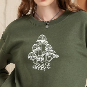 Mushroom Sweatshirt, Nature Lover Hoodie, Cute Sweatshirt, Cute Gift Idea, Botanical Sweater, Mushroom Hoodie, Vintage Sweatshirt