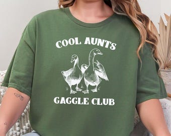 Funny Aunt Shirt, Aunts Gaggle Club Tee, Goose Aunt Sweatshirt, Gift for Aunt to Be, New Auntie Shirt, Pregnancy Announcement T-shirt