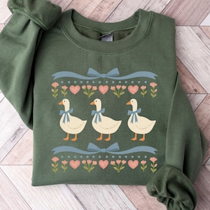 Blue Ribbon Goose Sweatshirt, Vintage 80s Goose Shirt, Funny Goose Sweatshirt, Cute Farm Animal Shirt, Goose Ugly Sweater, Goose Lover Gift