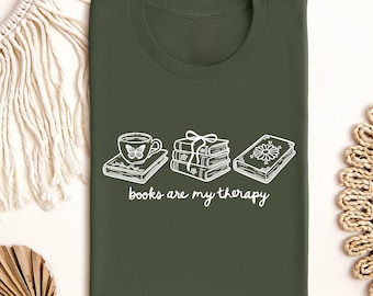 Camiseta divertida de lectura, camiseta "Los libros son mi terapia", regalo para amantes de los libros, sudadera floral con temática literaria, camiseta de café y libros, camiseta minimalista para amantes de los libros.