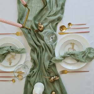 Runner da tavolo in garza di oliva verde, decorazione per matrimonio, tenda da doccia in stile boho, decorazione per matrimonio in stile rustico, runner da tavolo in garza di oliva.