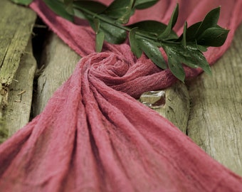 Coureur de table en étamine de vigne rouge, coureur de table en gaze de vigne rouge, décorations de baby shower Woodland