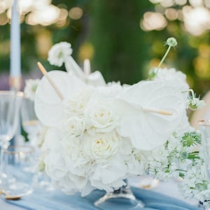 Hellblaue Hochzeitstischdecke, himmelblauer Gaze-Tischläufer, schicke Babyparty-Party, Baldachin für einen Hochzeitsbogen aus Holz, leichte rustikale Hochzeit Bild 5