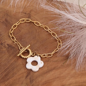 Bracelet chaine et pendentif fleur blanche en argile polymère et acier inoxydable