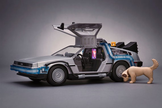 Kunstdruck Zurück in die Zukunft Playmobil DeLorean mit Einstein Fine Art  Photography Großformat - .de
