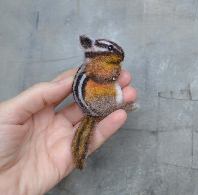 Needle felted chipmunk animal brooch for women Handmade wool replica pin Woodland animal jewelry Realistic felted image 1