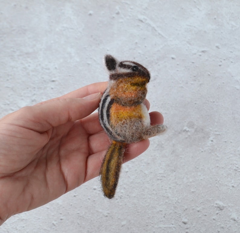 Needle felted chipmunk animal brooch for women Handmade wool replica pin Woodland animal jewelry Realistic felted image 10