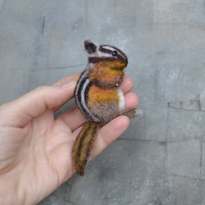 Needle felted chipmunk animal brooch for women Handmade wool replica pin Woodland animal jewelry Realistic felted image 8
