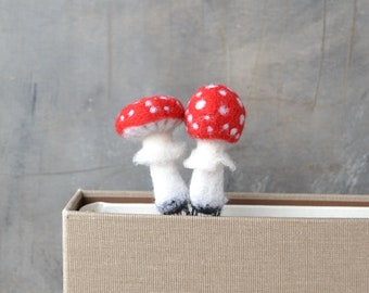 Fly agaric mushroom 3d bookmark Handmade needle felted Custom amanita mushroom Cute gift for reader