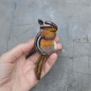 Needle felted chipmunk animal brooch for women Handmade wool replica pin Woodland animal jewelry Realistic felted image 9