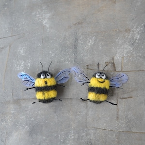 Funny bumblebees 3d jewelry Needle felted wool kawaii bee brooch for women Handmade cute insect pin
