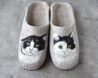 Custom personalized cat slippers with a portrait of your pet from a photo Handmade felted wool slippers for men and women Pet portraiit gift