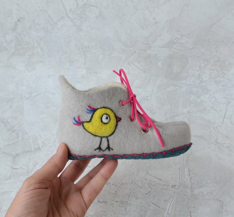 Handmade felted baby booties with birds Newborn choes fist Christmas baby slippers gift Photoshoot prop New baby boy gift image 8