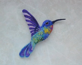 Handmade Hummingbird brooch for women Cute wool bird pin Needle felted jewelry for girl Cute bird jewelry Wool animal replica