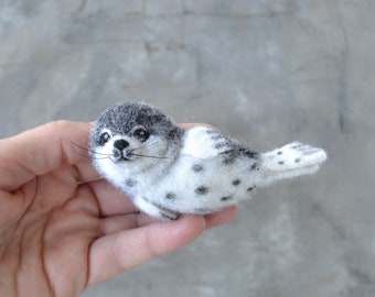 Seal animal brooch for women Needle felted wool replica pin Wool realistic seal Handmade jewelry for girl