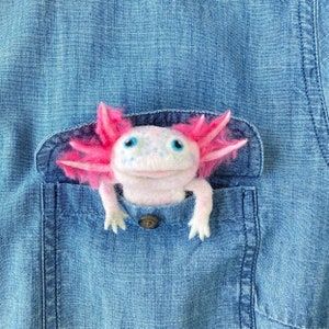 Cute realistic pink axolotl brooch for girl Needle felted amphibian replica pin for women Handmade wool animal jewelry image 6