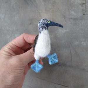 Blue-footed Booby bird brooch for women Handmade cute realistic bird pin Needle felted jewelry for girl Wool animal replica